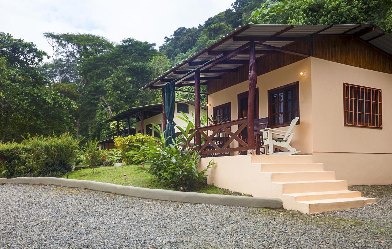 Coconut Grove Oceanfront Cottages Dominical Exterior foto